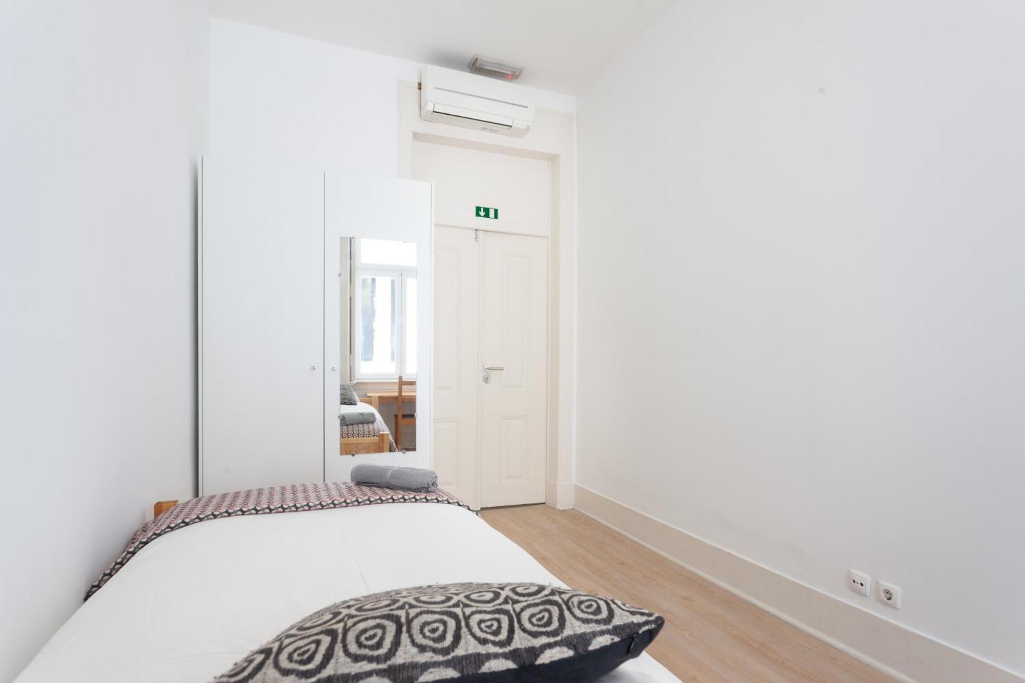 Avenida Liberdade Guesthouse Лиссабон Экстерьер фото